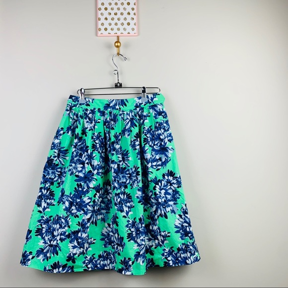 Floral J crew midi skirt - Picture 2 of 8